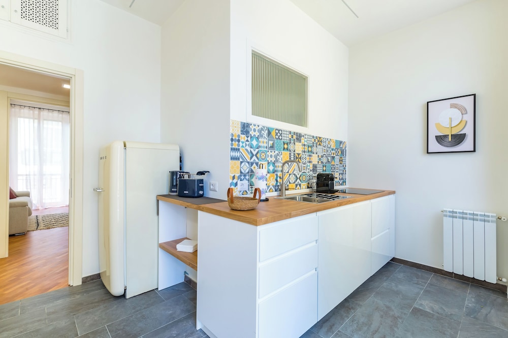 Stanzione Classy Flat at Vomero Central