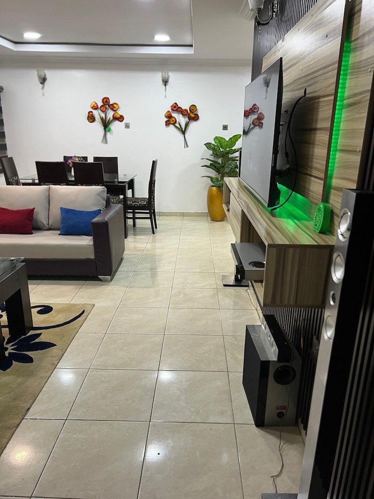 RBZ Apartments