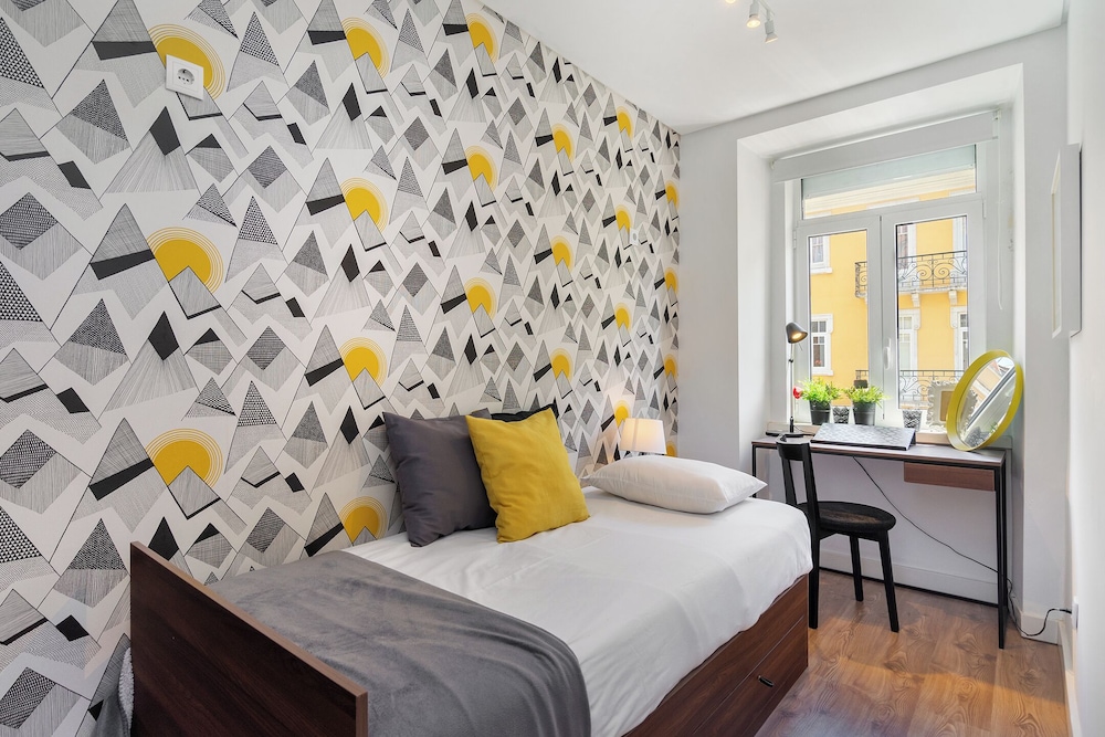City Oasis Extravaganza: Lisbon'S Supreme Retreat
