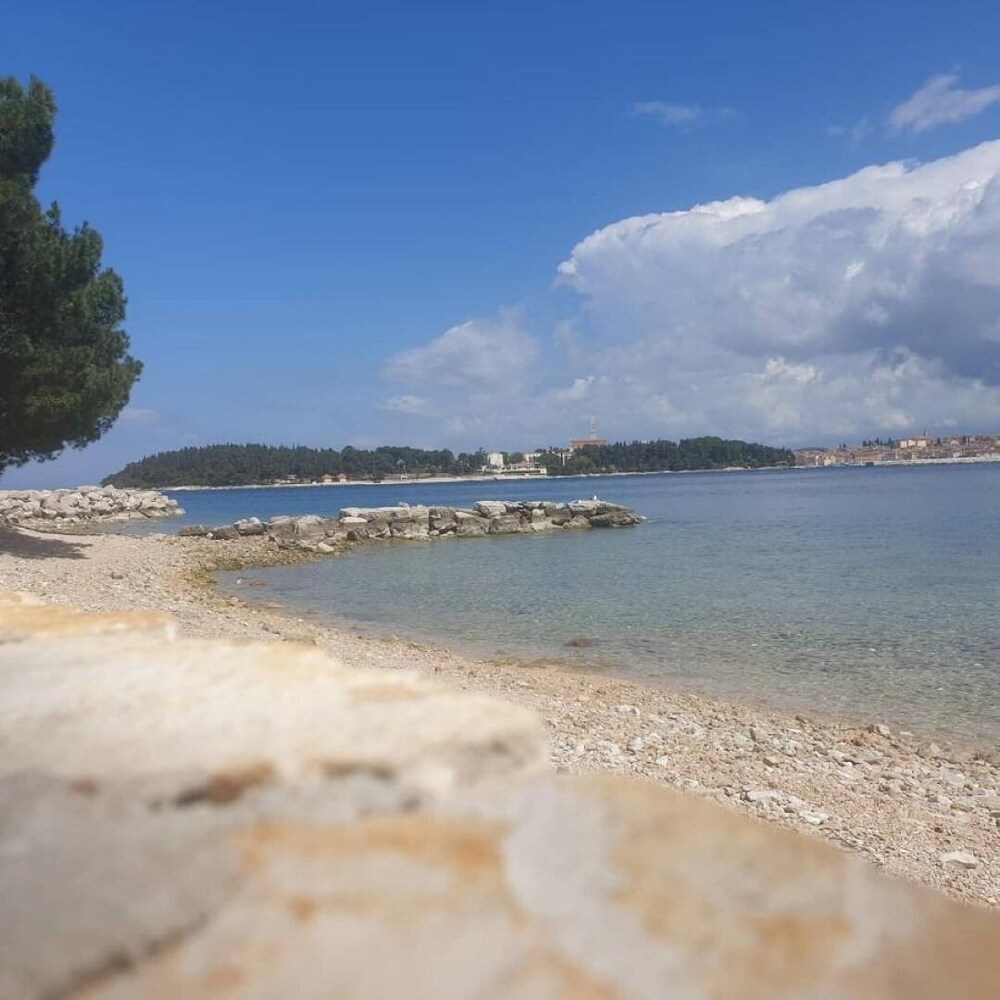 Berto - 500m to the Beach - A2 Enzo view 3