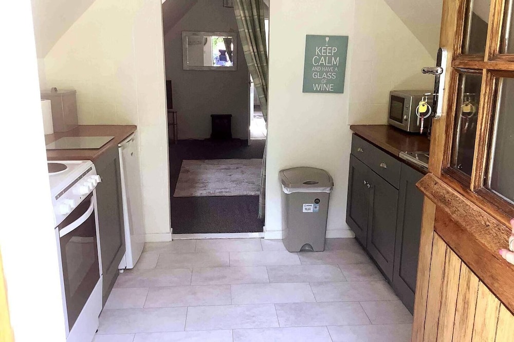 Beautiful 1-bed Apartment in Wareham,dorset view 3