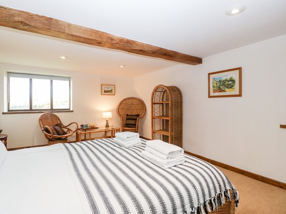 Mistletoe Cottage