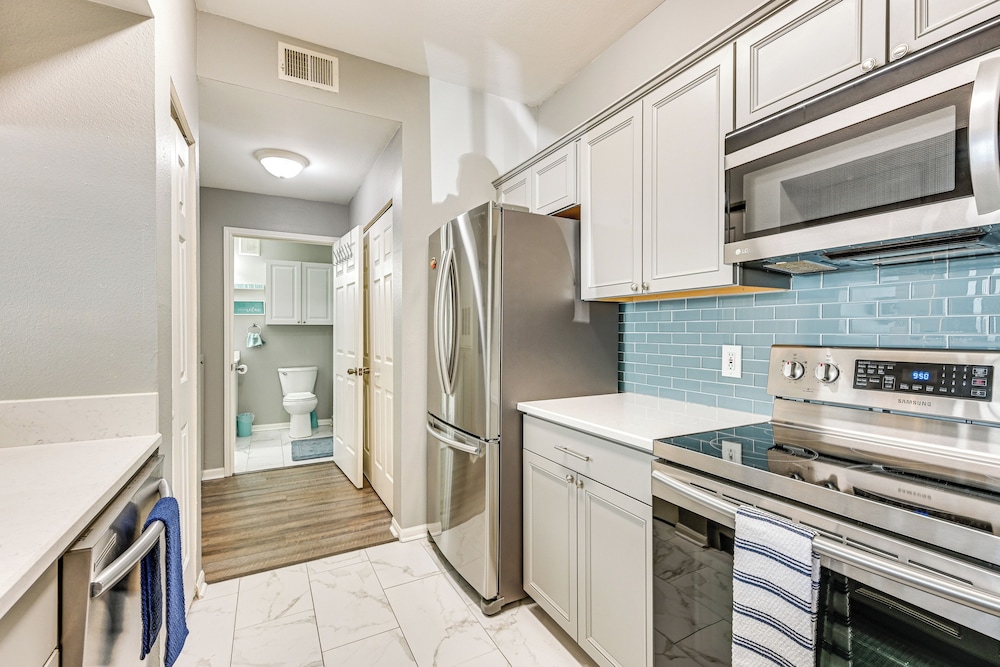 Saltwater Pool + 4 Mi to Beach: Clearwater Condo!