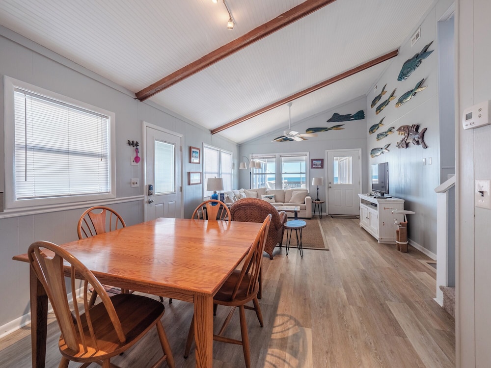 Blue Crab by Topsail Realty