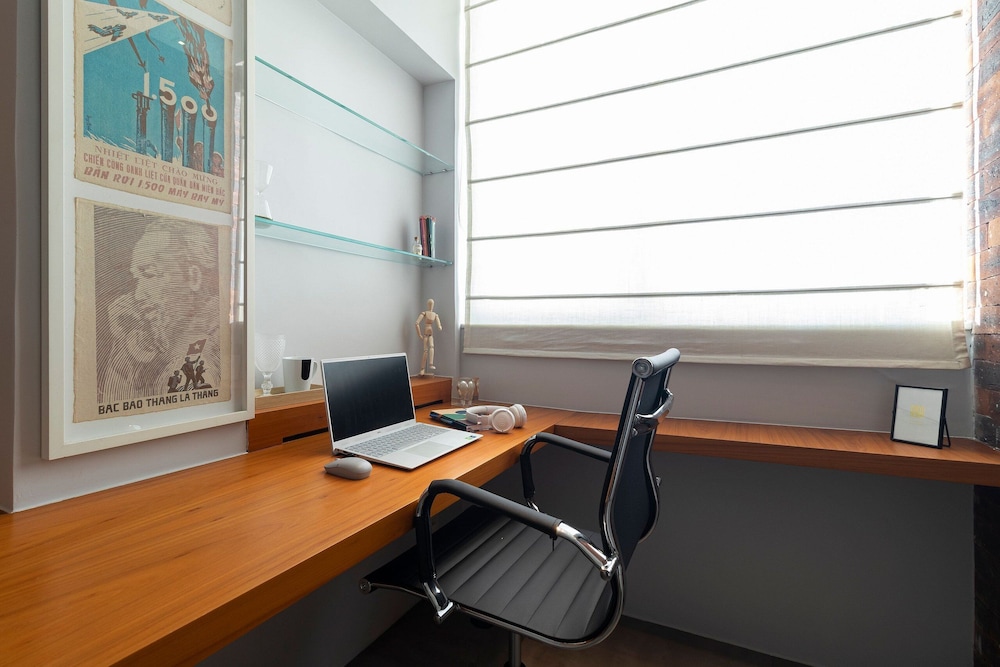 Leblon | 5 min da Praia, com workspace e perto do comércio do bairro - por Casapē Rio