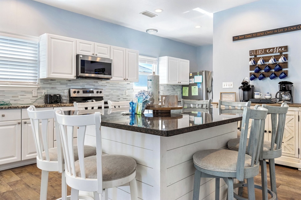 Poseidon Palace by Southern Vacation Rentals