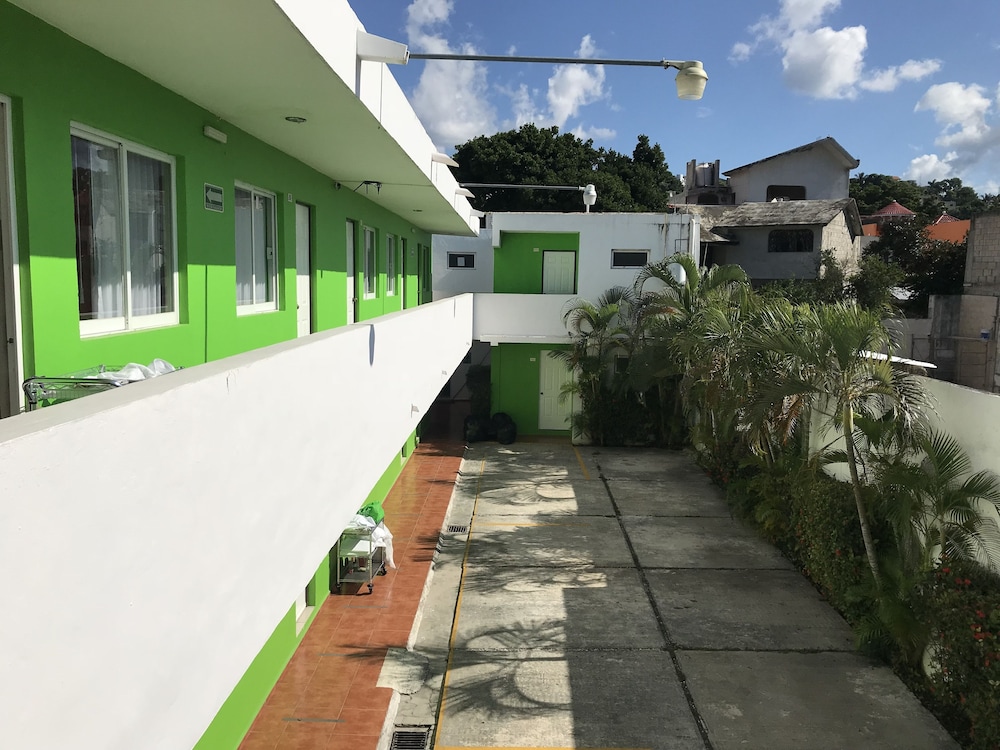 Hotel Avenida - Image 1