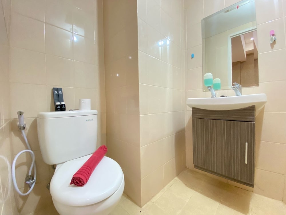 Best Deal 1Br Apartment At Parahyangan Residence Bandung view 3