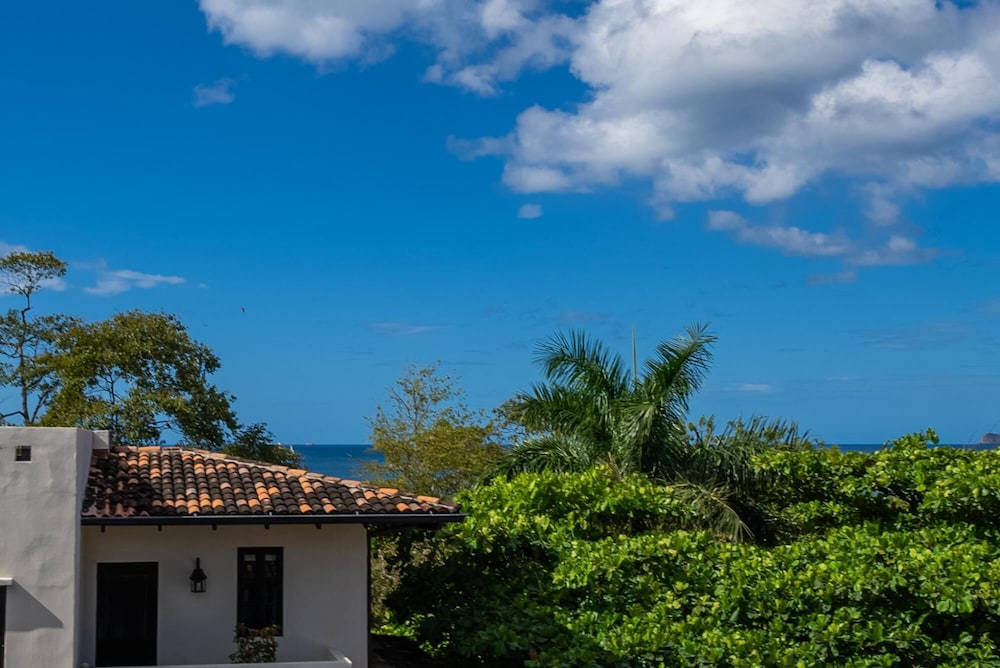 Las Catalinas 3BR House w Pool Rooftop Terrace Casa Cazenovia