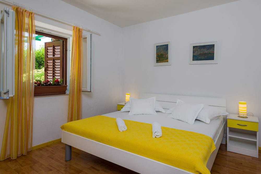Apartments Nada