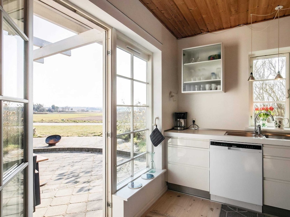 6 Person Holiday Home in Millinge view 4