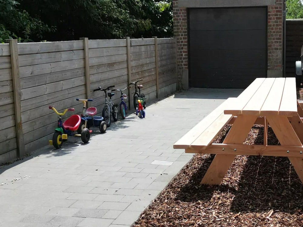 Holiday Home in Zuienkerke With a Terrace