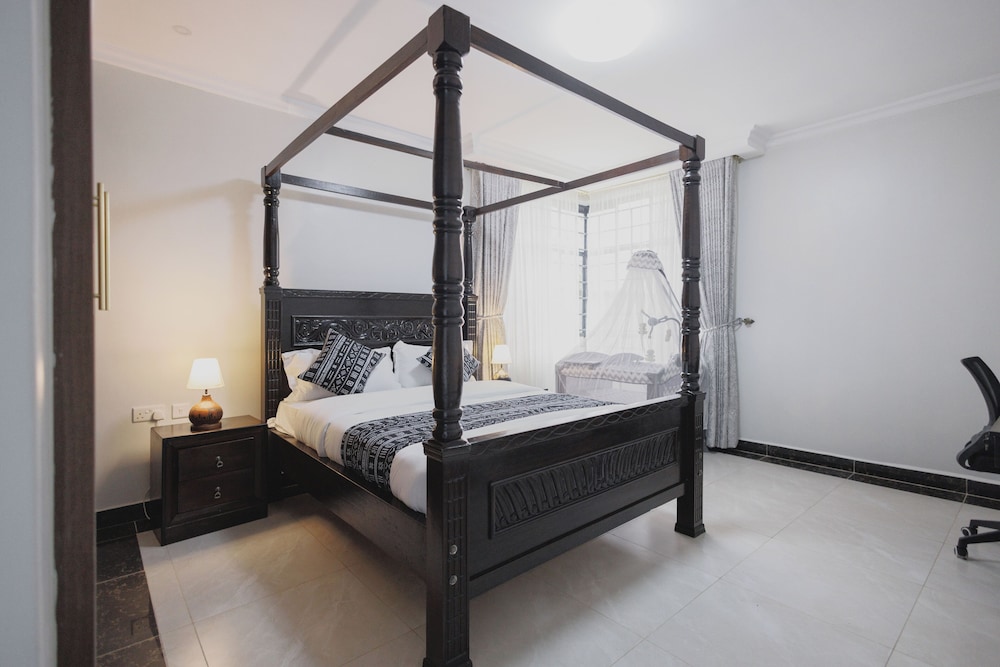 Skyhut Boutique House