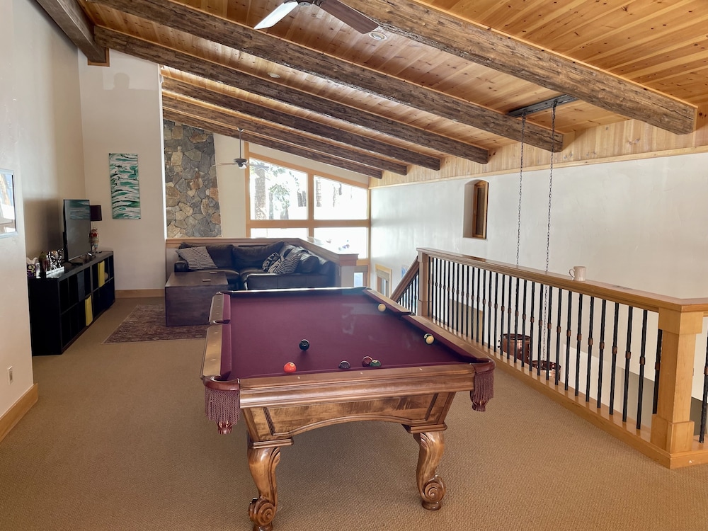 Bear Meadows Lodge - Hot Tub - Tahoe Donner 6 Bedroom Home by RedAwning view 5