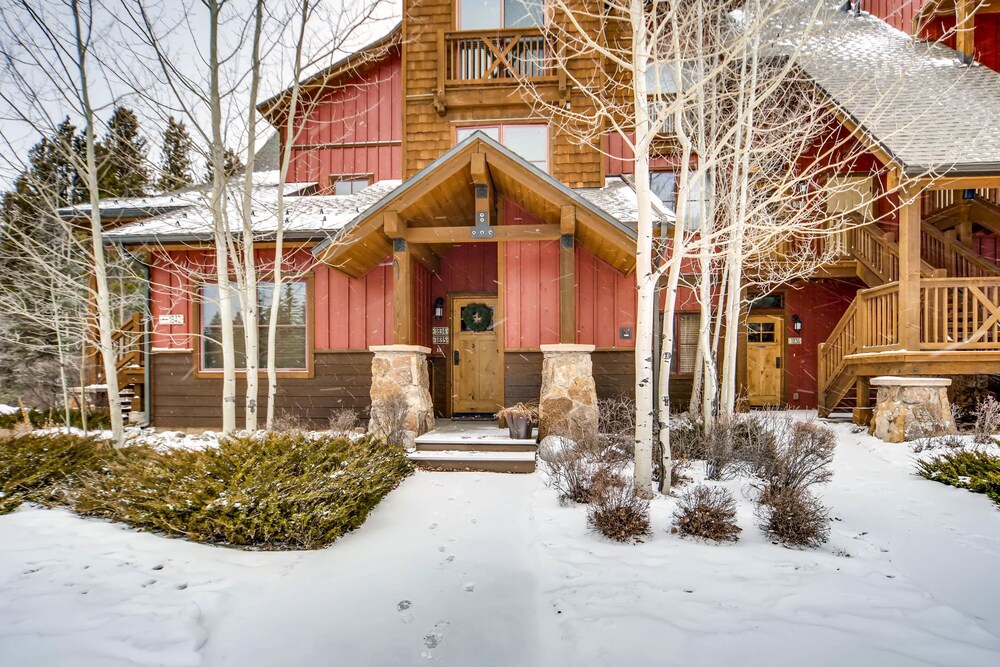 Keystone Townhouse on Snake River by RedAwning