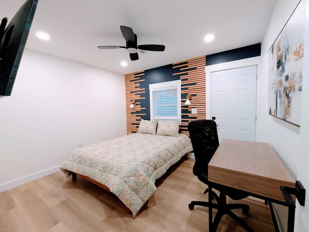 10 Burnett Home