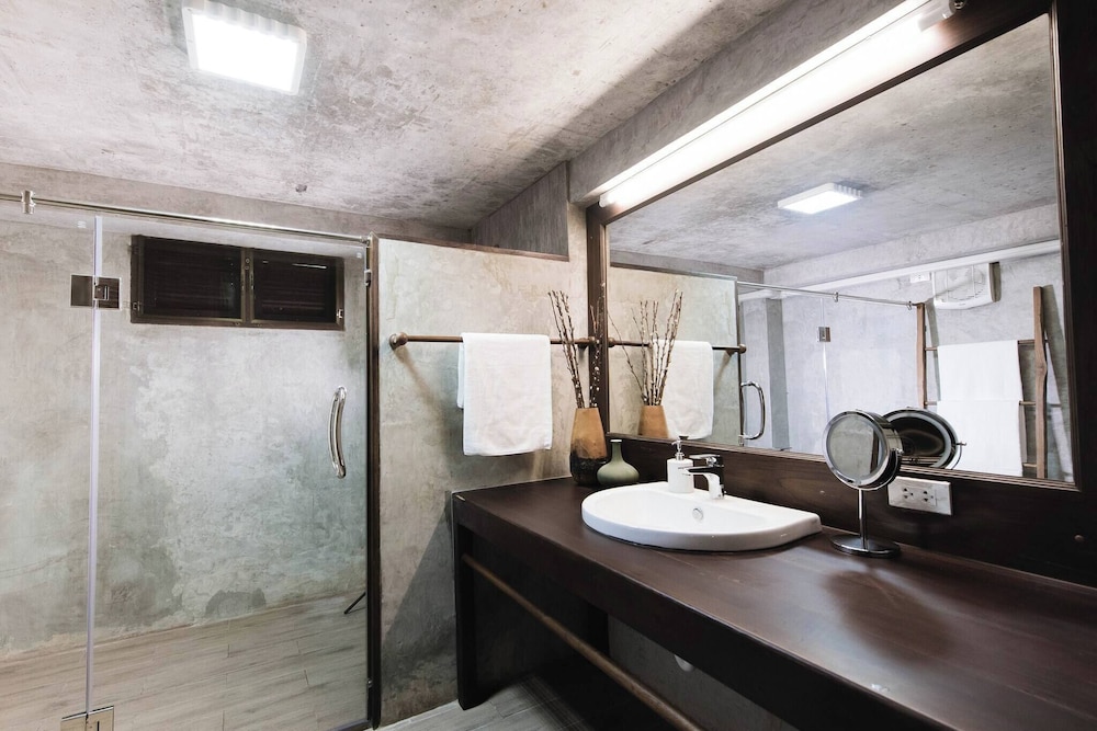 Cyngam Retreat- A Private Pool Villa With Service