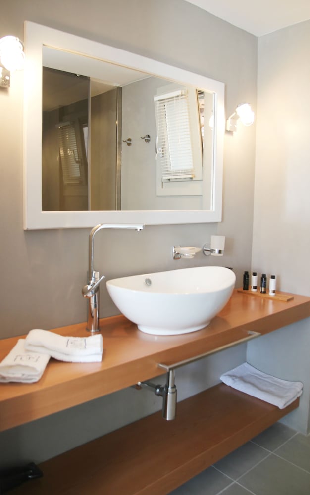 Lindos Comfy Suites