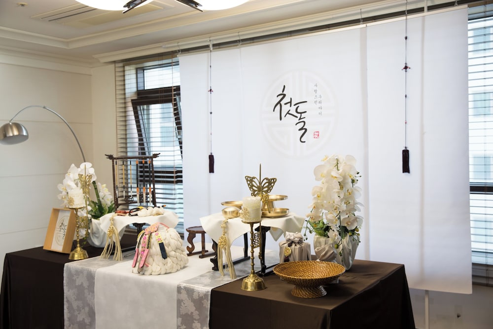 Sejong Party House