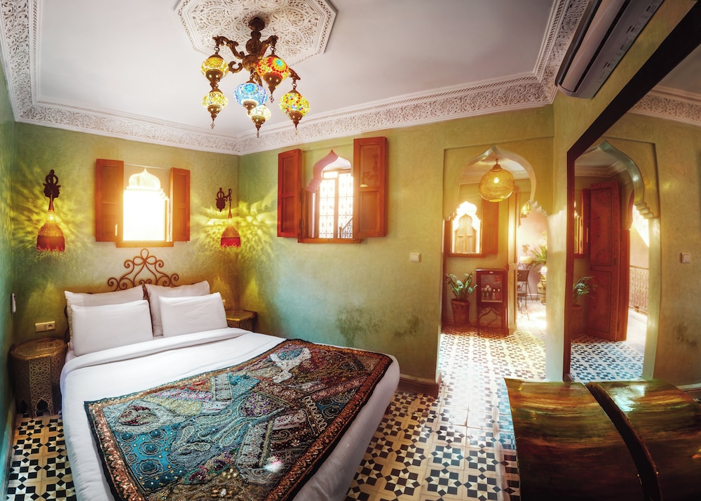 Riad Roxanne