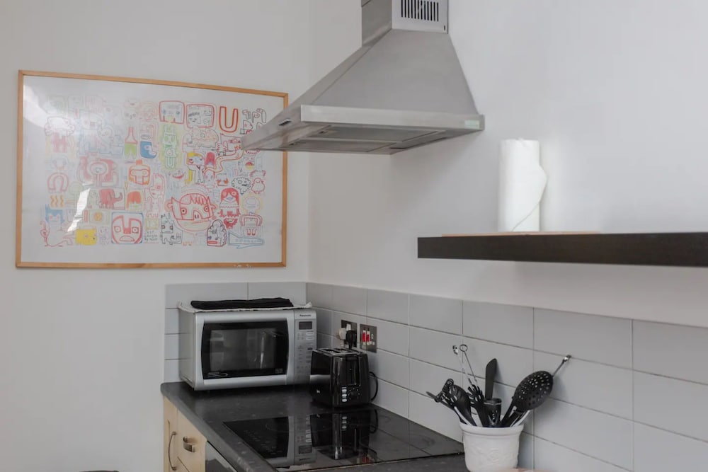Spacious 2 Bedroom Apartment Near Hampstead Heath