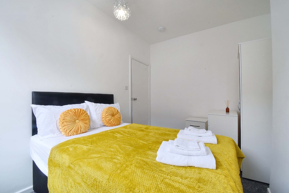 Host Stay Church Drive