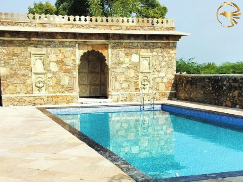 THE CABANA RESORT