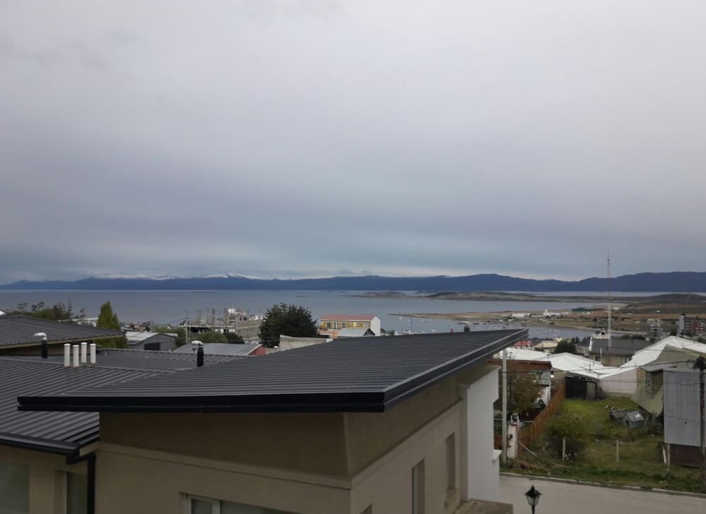 Ushuaia Flat IV