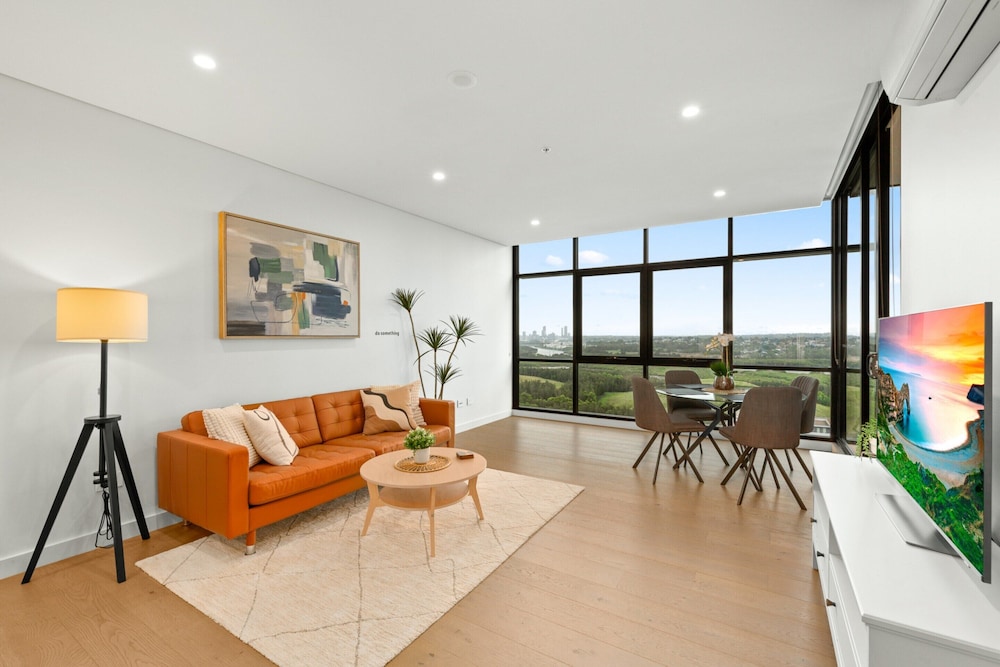 Chic 1-bed With Pool by River, Ferry & Amenities