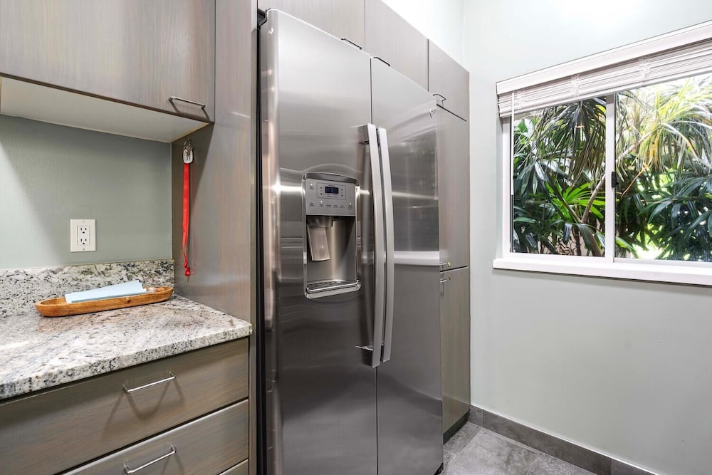 Concierge Included - Ground Floor - No Stairs & Lanai - Vrkcv