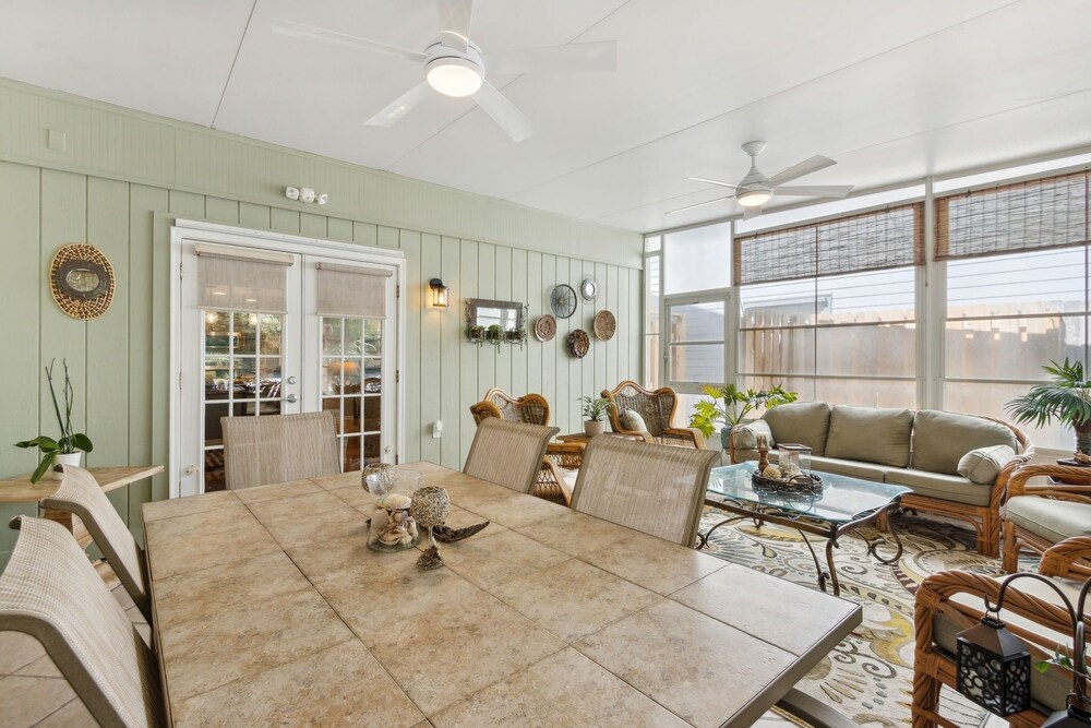 2754 1st Ave. A 2 Bedroom Duplex