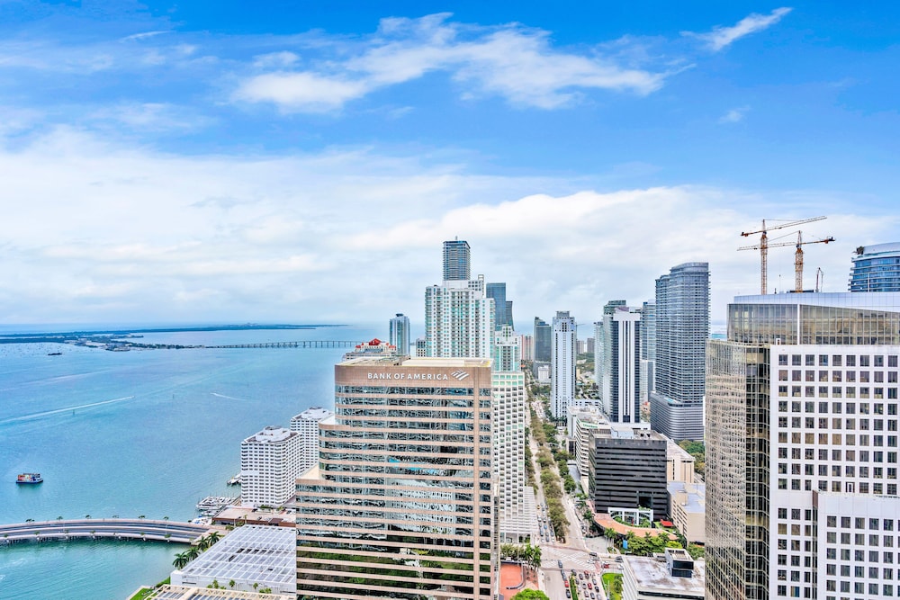 Majestic PH in Brickell-Top Amenities