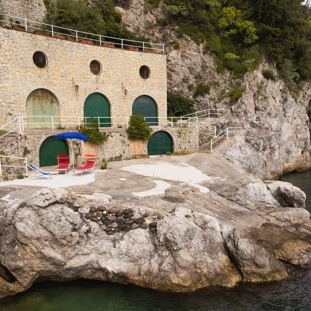 Villa Celeste by Myvillacollection view 2
