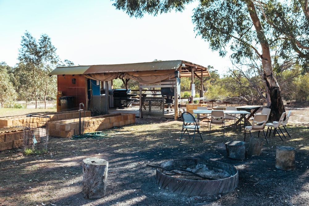 Photo 19