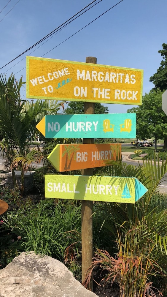 Harbour Square Suites