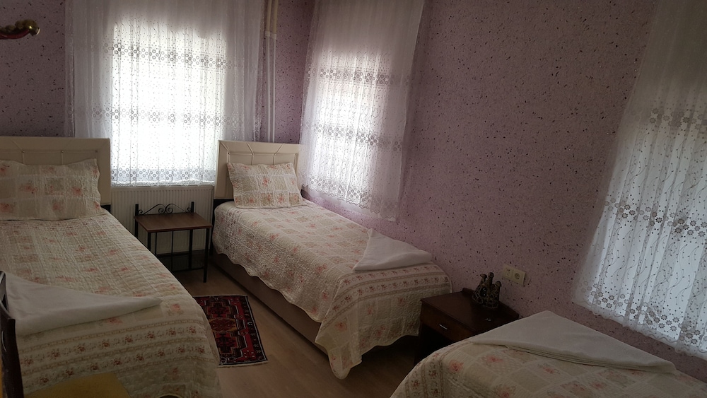 Nil Story House