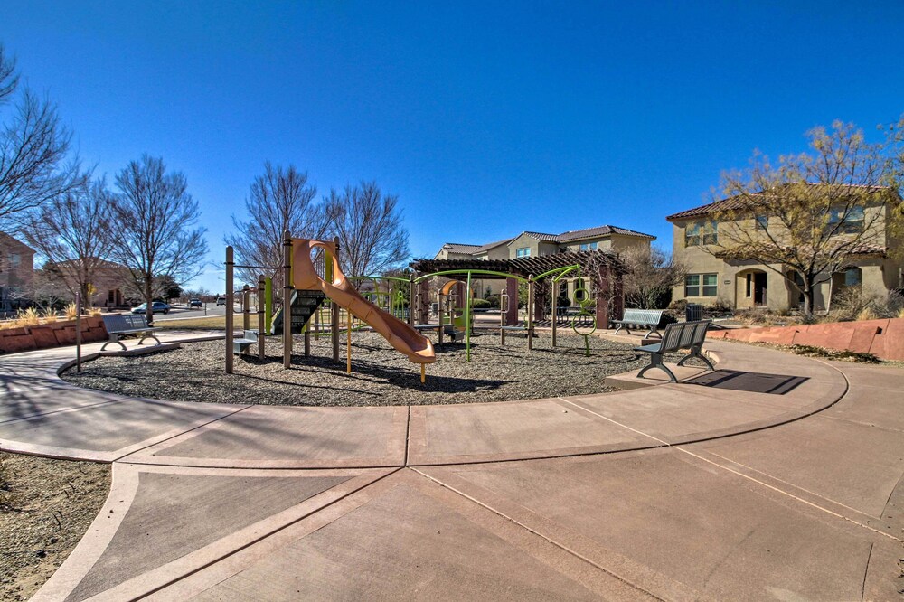 Walk to Netflix Studios: Updated ABQ Getaway! view 2