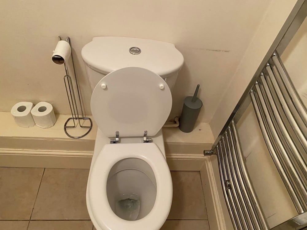 Modern Apt 3 Bedrooms Near Dundrum