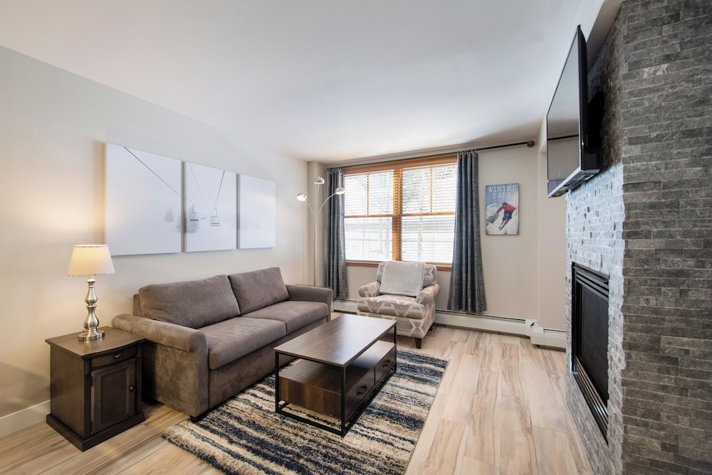Zephyr Mountain Lodge Condos