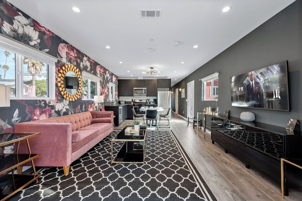 The Gower Street Bungalows by AvantStay