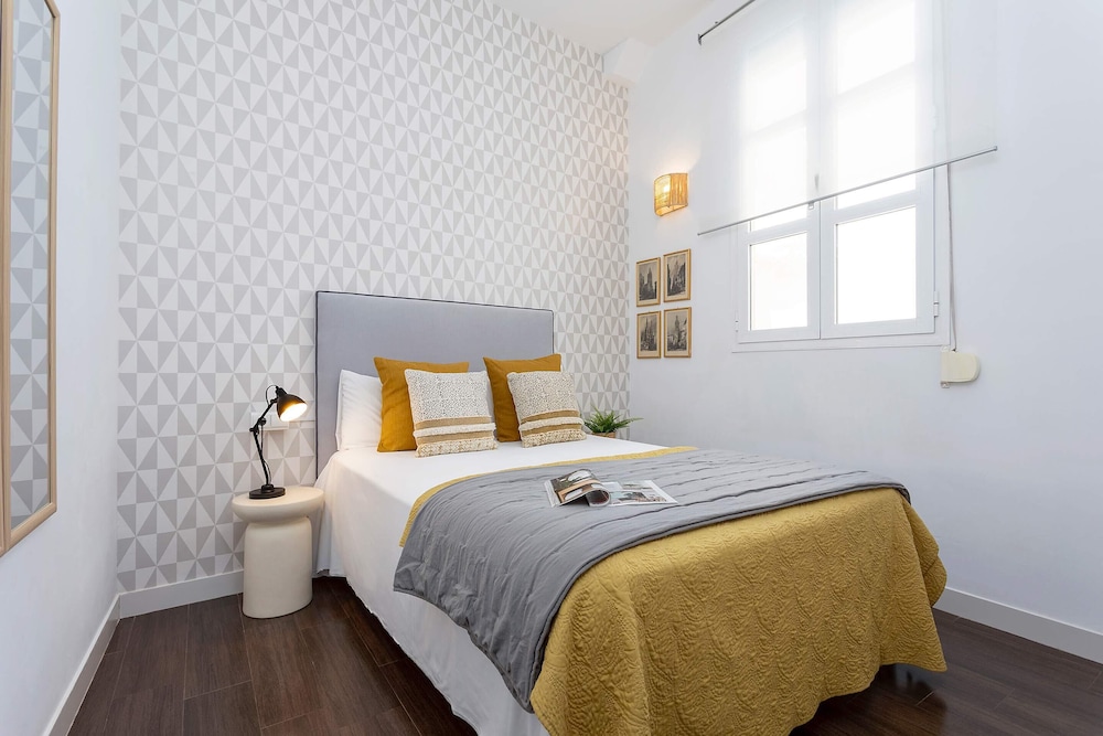 Wonderful Duplex Located in the Center of Malaga. Larios II