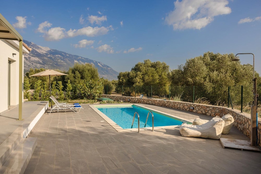 Villa Tania Ena in Ionian Islands