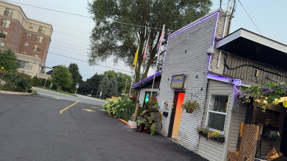 crestwoodmotel