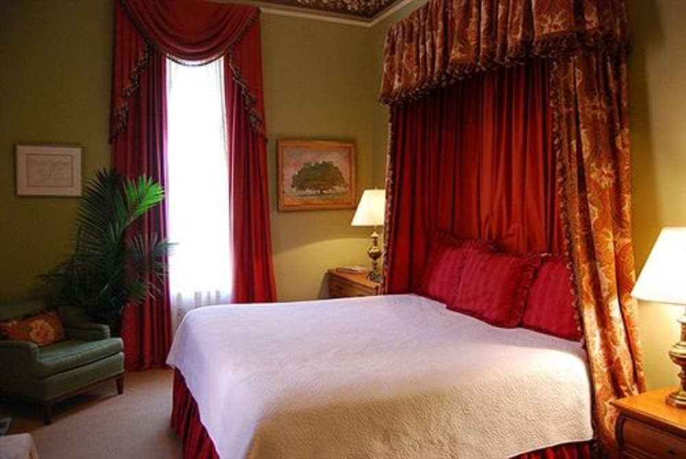 Columbus Vacations - Rothschild-Pound House Inn - Property Image 39