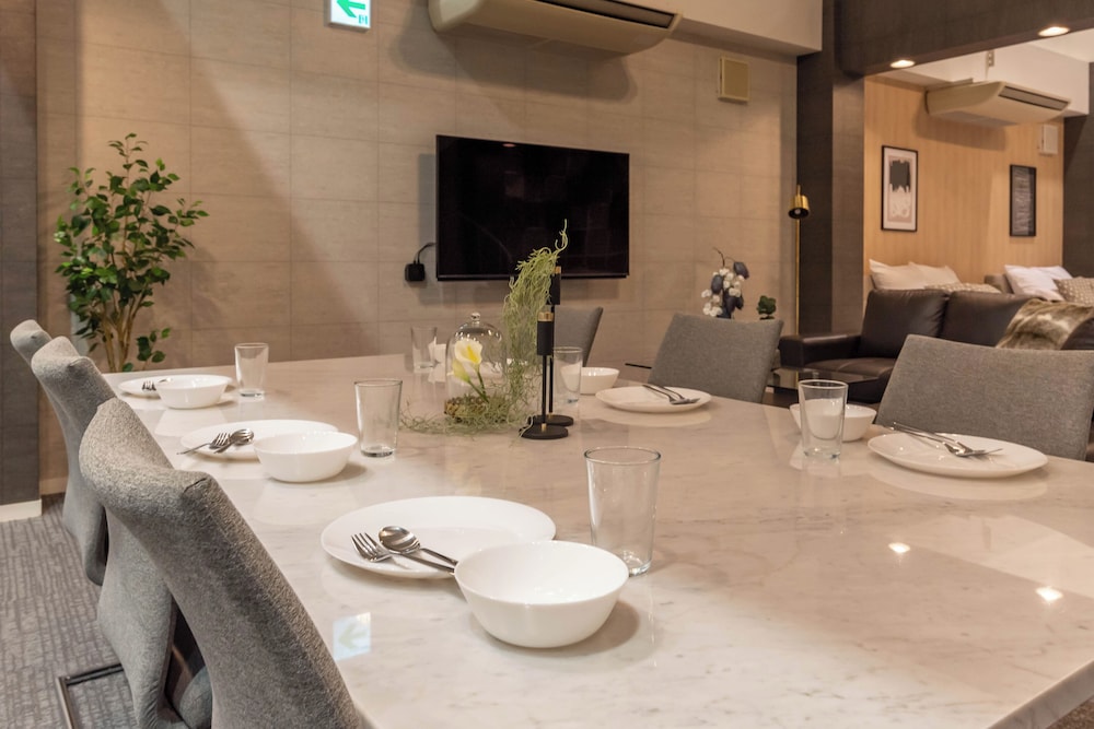 Bijou Suites AI PREMIUM