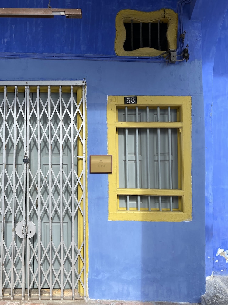 Cheong Fatt Tze - The Blue Mansion 103