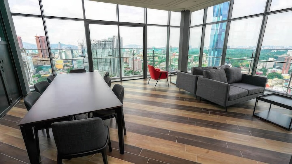 Jalan Ceylonz Suites KL