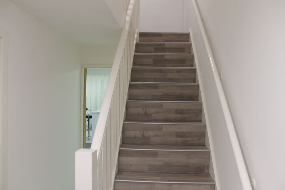 Sidney Place photo 3