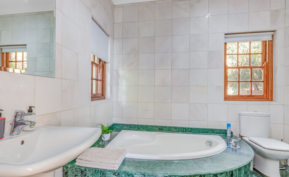 House Sunbeam GuestHouse