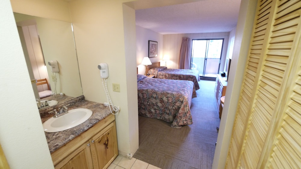CM447H Hotel Room 1Br 1 Ba